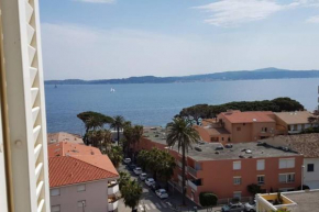 BRIGHT 35 m studio overlooking THE SEA